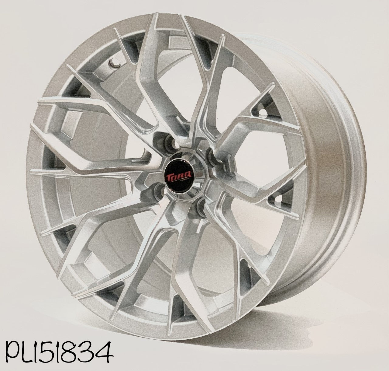 PL151834, Rin 15, Medida y Diámetro: 15x8.25, Barrenación: 4x100.